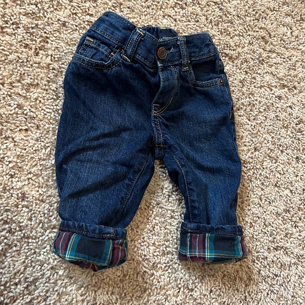 Like new Baby Gap 6-12M plaid-lined straight denim jeans!